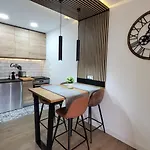 Estudio Centro Down Town * 토레몰리노스